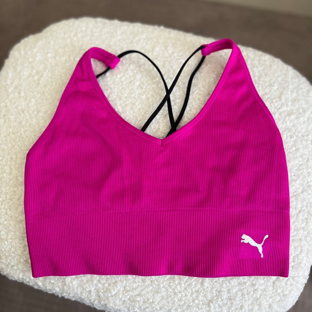 Puma sports bra size M